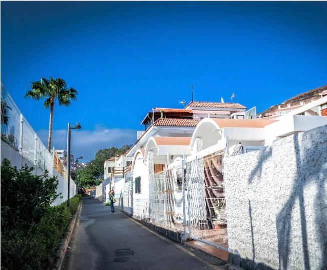Lovely 2 Bedroom Apartment Near Las Vistas Beach Adults Only! Плая-де-лас-Америкас Экстерьер фото
